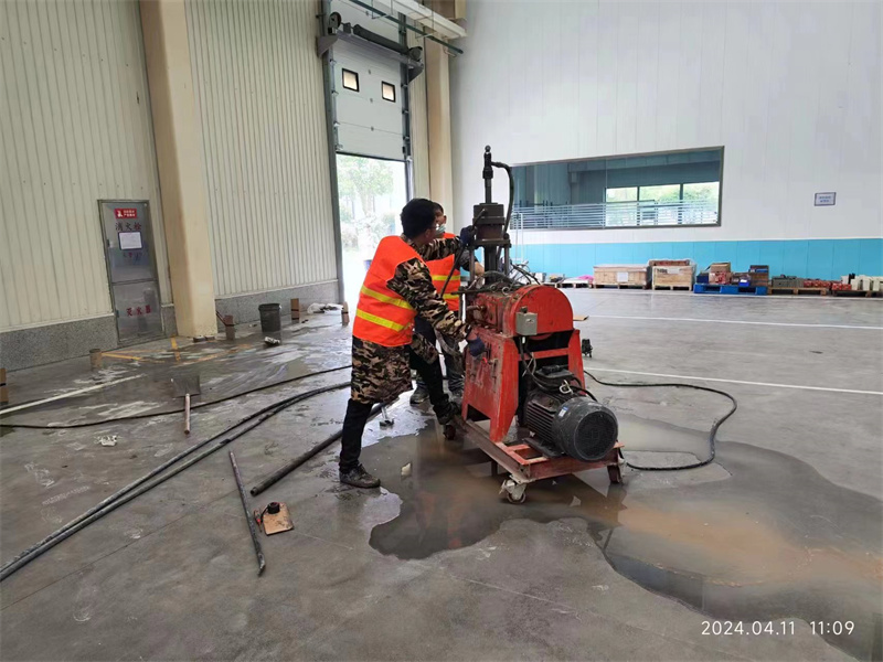 科尔沁左翼中厂房地面下沉塌陷注浆加固施工